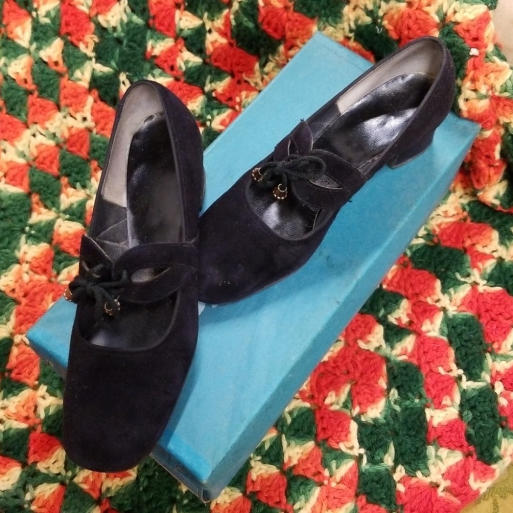 Vintage Joyce Suede dress shoes